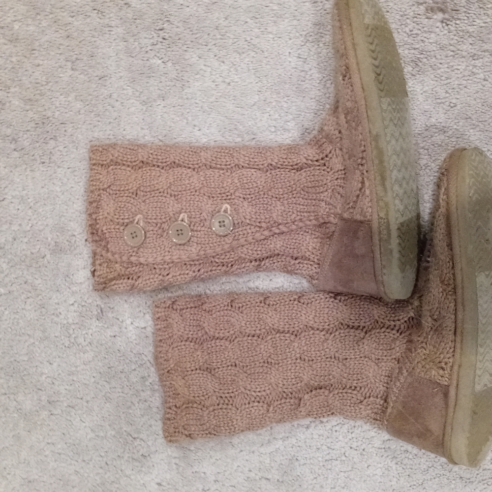 sweater boots